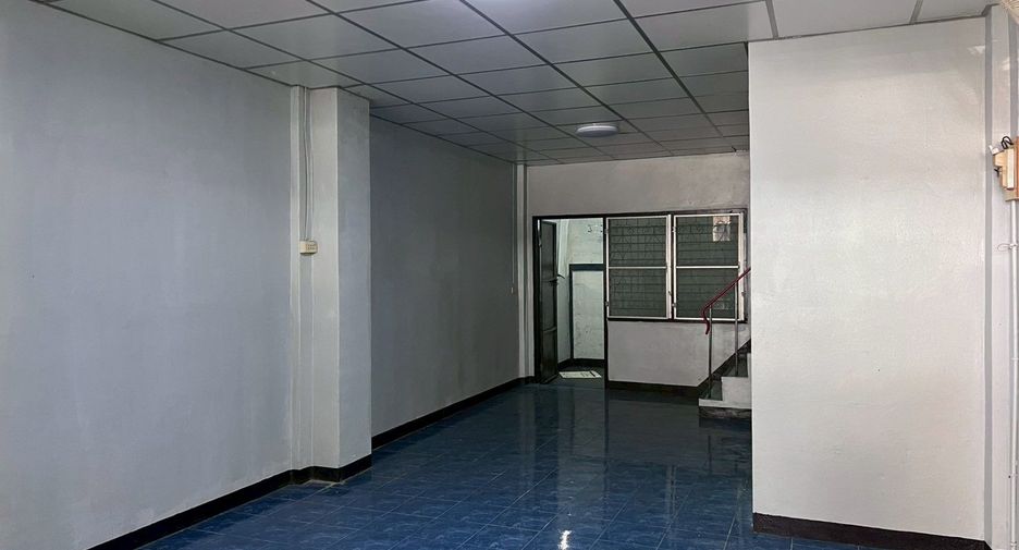 For sale 2 bedrooms townhouse in Mueang Kanchanaburi, Kanchanaburi