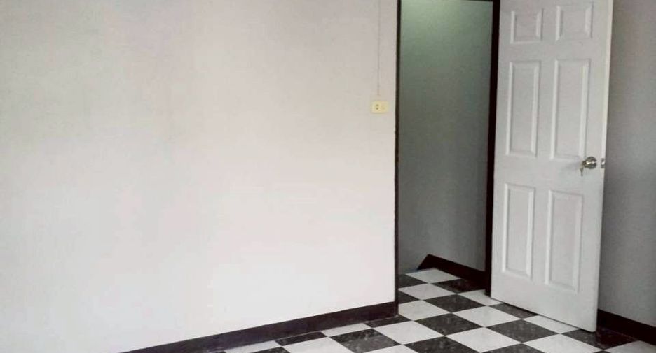 For sale 2 bedrooms townhouse in Mueang Kanchanaburi, Kanchanaburi