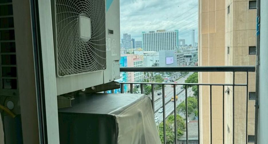 For sale 1 Beds condo in Huai Khwang, Bangkok
