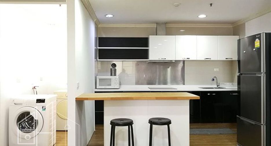 For rent 2 bedrooms condo in Khlong Toei, Bangkok