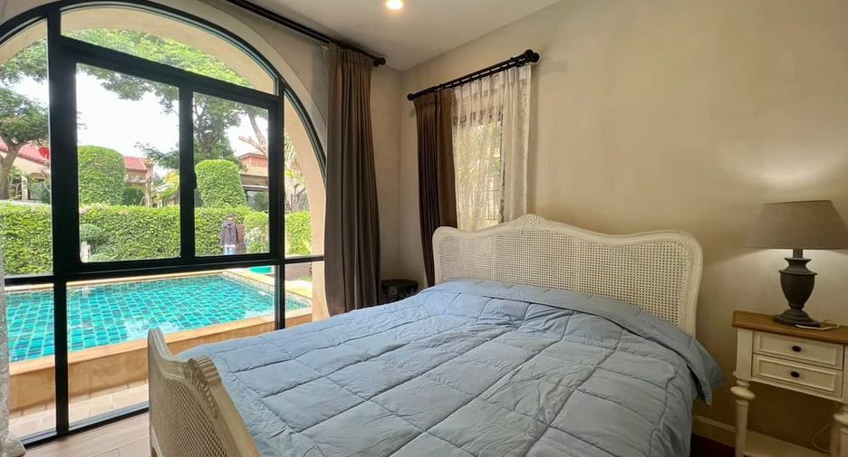 For rent 3 ベッドルーム villa in Sattahip, Chonburi