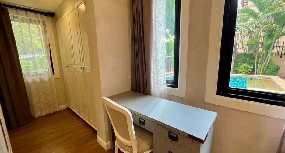 For rent 3 ベッドルーム villa in Sattahip, Chonburi