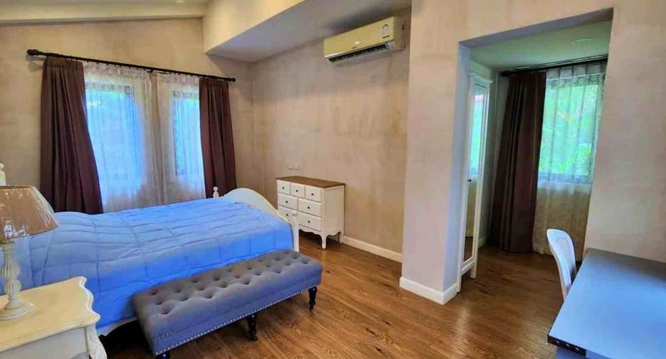 For rent 3 ベッドルーム villa in Sattahip, Chonburi
