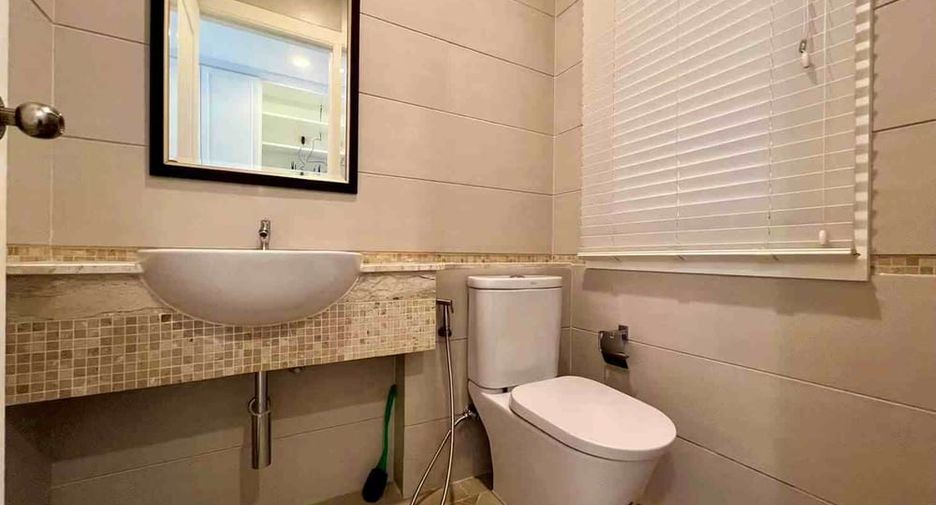 For rent 3 ベッドルーム villa in Sattahip, Chonburi