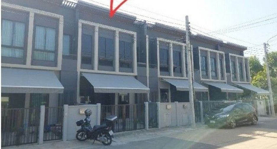 出售 3 卧室 联排别墅 在 Thung Khru, 曼谷