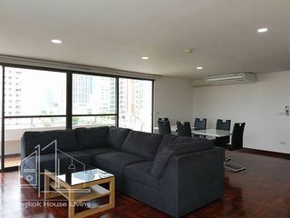 À louer 3 chambres condo à Watthana, Bangkok