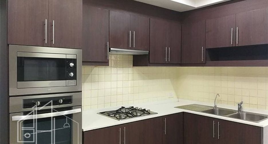 Аренда 3 спальни кондо в Щаттхана, Бангкок