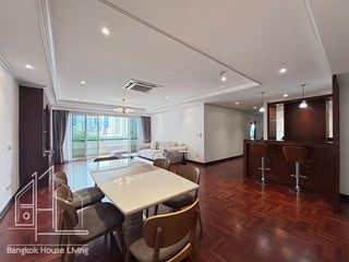 À louer 3 chambres appartement à Watthana, Bangkok
