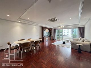 À louer 3 chambres appartement à Watthana, Bangkok