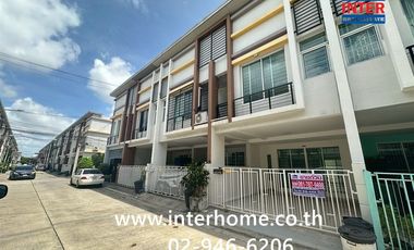 Reihenhaus zum Kauf mit 3 Zimmer in Khlong Sam Wa, Bangkok