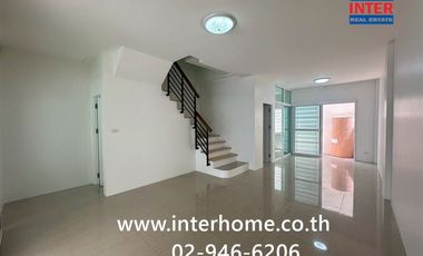 Reihenhaus zum Kauf mit 3 Zimmer in Khlong Sam Wa, Bangkok