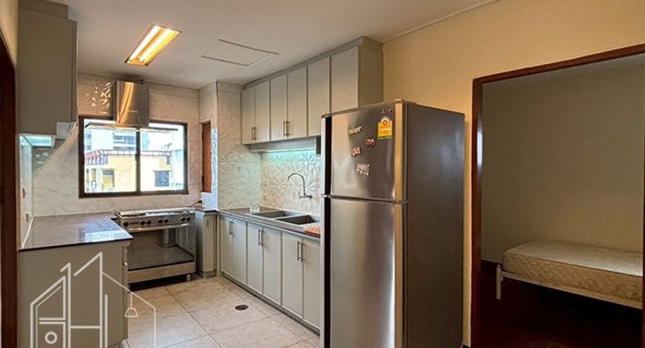 Аренда 3 спальни кондо в Щаттхана, Бангкок