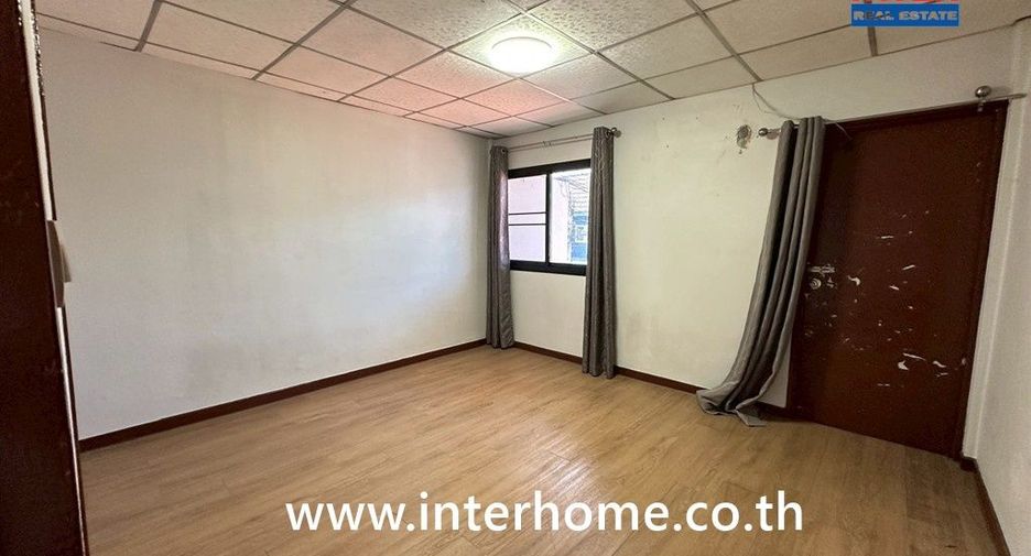 Reihenhaus zum Kauf mit 2 Zimmer in Sai Mai, Bangkok