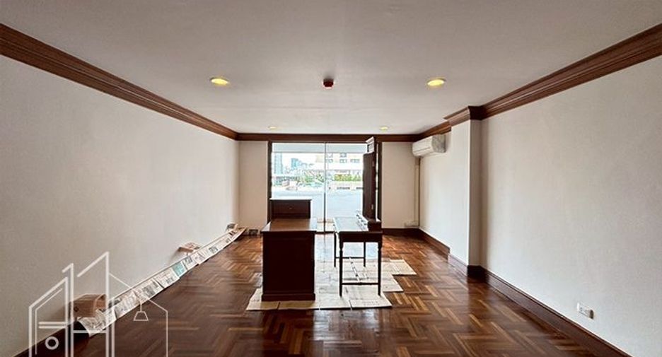 Wohnung zur Miete mit 4 Zimmer in Khlong Toei, Bangkok