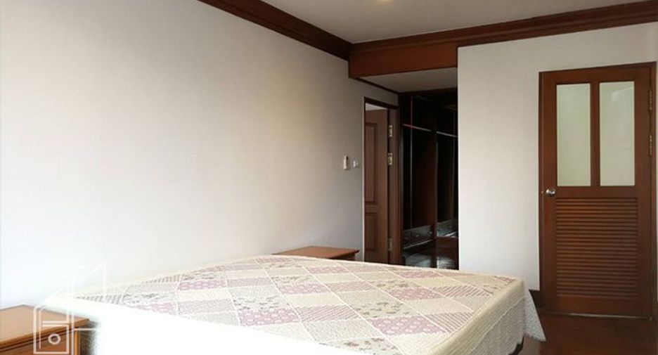 Wohnung zur Miete mit 3 Zimmer in Khlong Toei, Bangkok