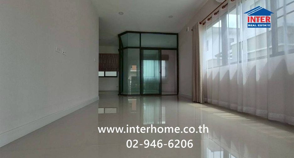 Haus zum Kauf mit 3 Zimmer in Pak Kret, Nonthaburi