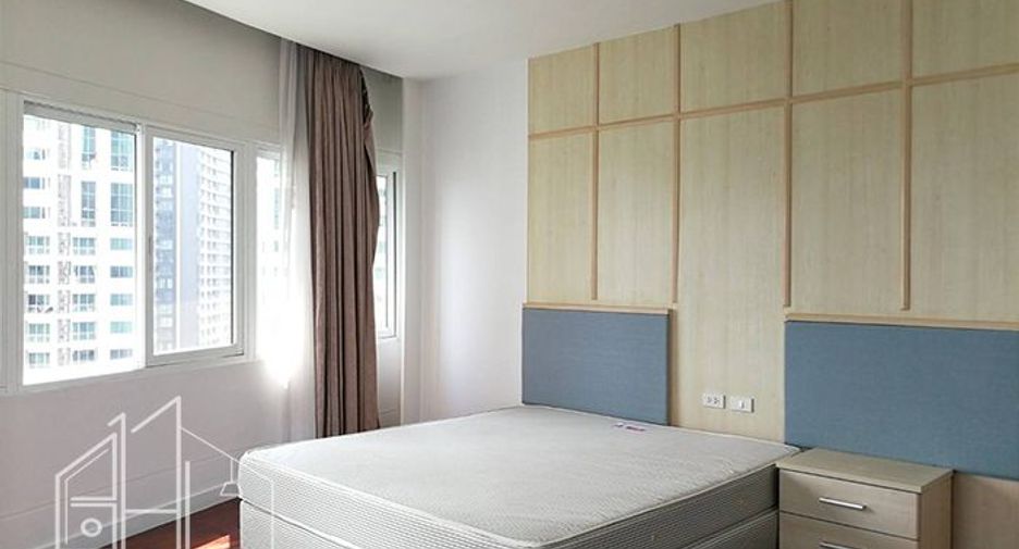 For rent 4 bedrooms condo in Khlong Toei, Bangkok