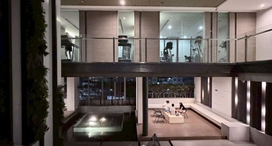 À louer 1 chambre condo à Thon Buri, Bangkok