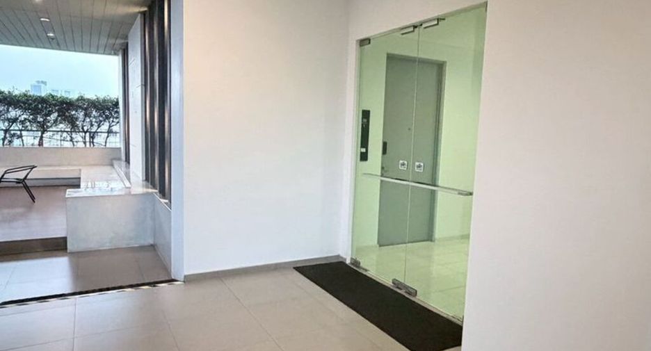À vendre 1 chambre condo à Thon Buri, Bangkok