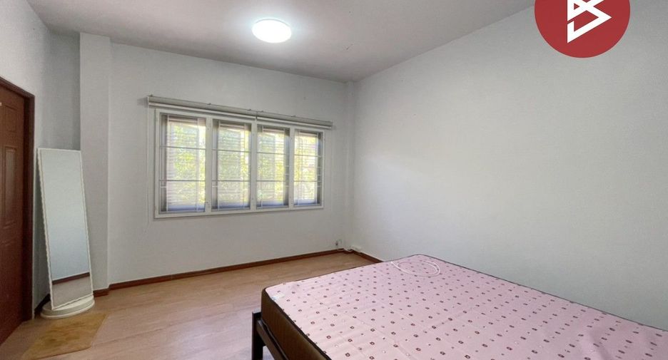 À vendre 2 chambres maison à Ban Phaeo, Samut Sakhon