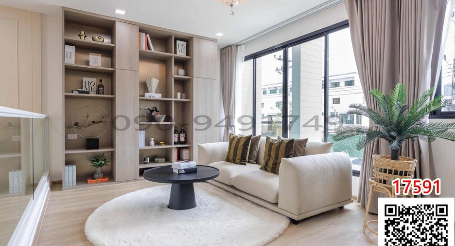 Casa adosada en venta de 3 habitaciones en Bangkok Noi, Bangkok