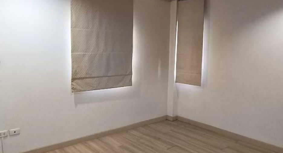 出售 3 卧室 独立屋 在 Saphan Sung, 曼谷