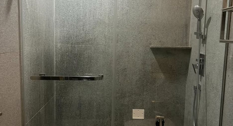 For rent 2 ベッドルーム condo in Pathum Wan, Bangkok