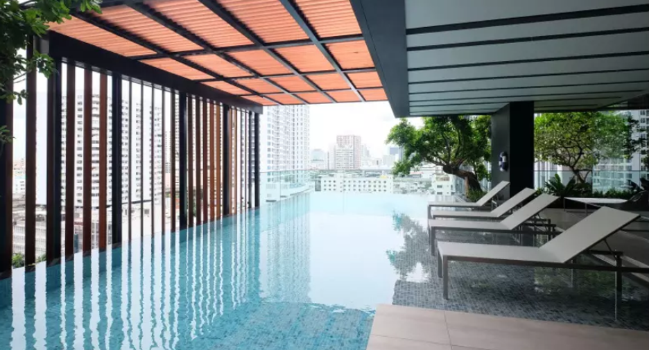 For rent 2 ベッドルーム condo in Pathum Wan, Bangkok