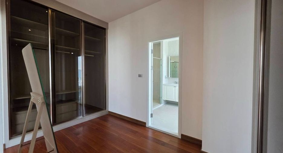 For rent 3 ベッドルーム condo in Bang Kho Laem, Bangkok