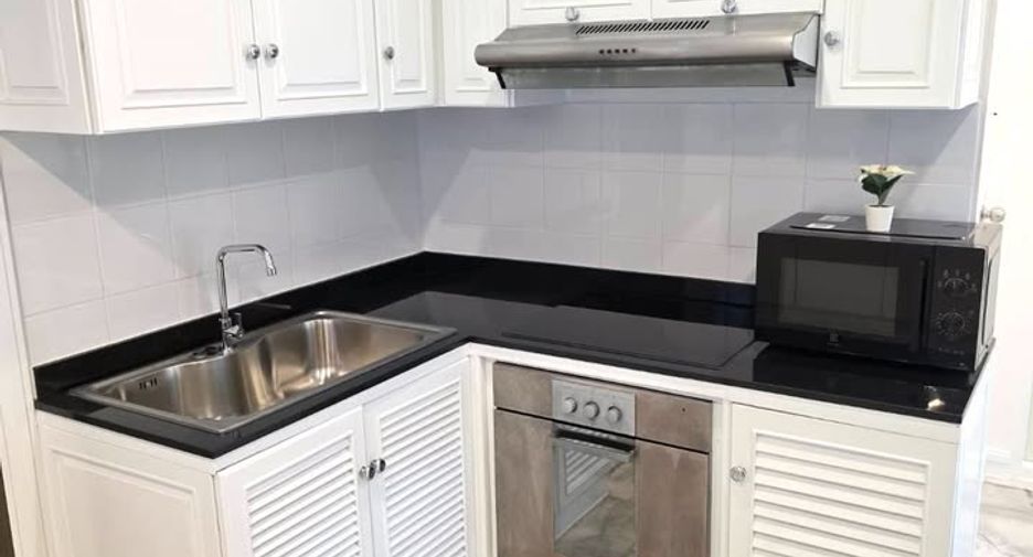 For rent 3 ベッドルーム condo in Watthana, Bangkok