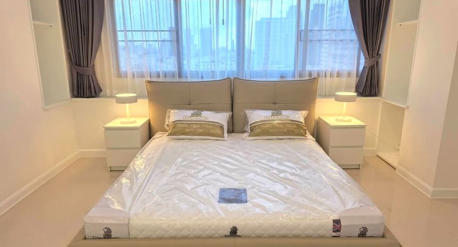 For rent 3 ベッドルーム condo in Watthana, Bangkok