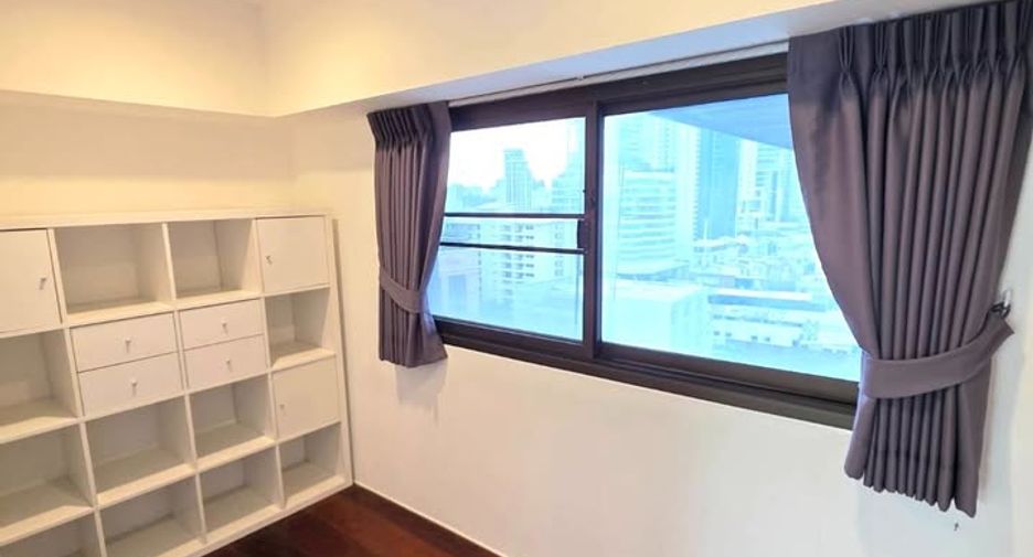 For rent 3 ベッドルーム condo in Watthana, Bangkok