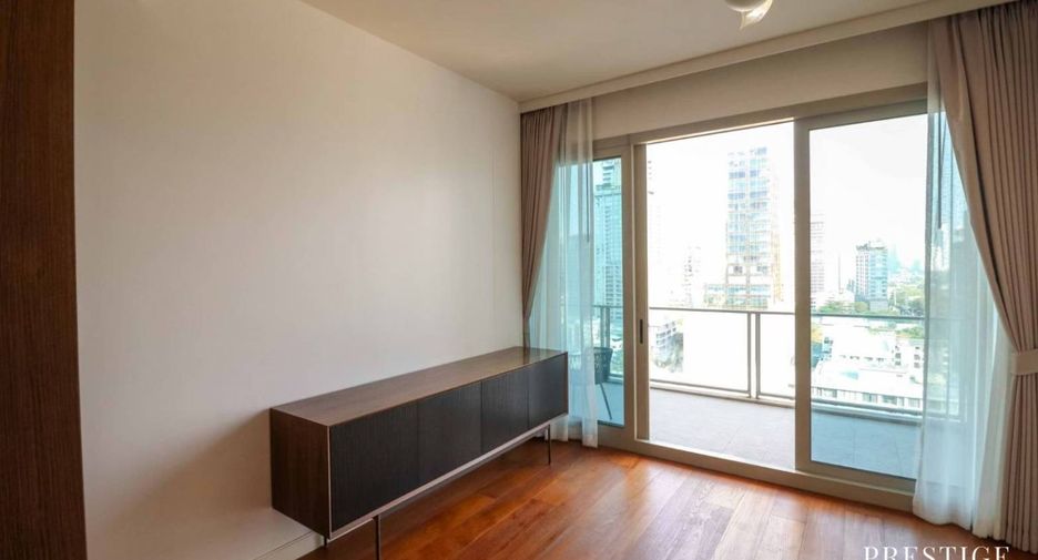 For rent 3 ベッドルーム condo in Pathum Wan, Bangkok