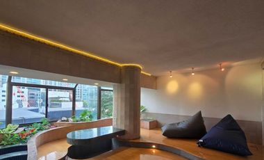 For rent そして for sale 2 ベッドルーム condo in Pathum Wan, Bangkok