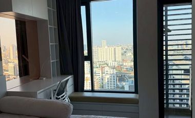 For rent and for sale 1 bed condo in Phaya Thai, Bangkok