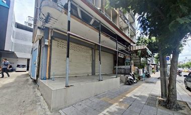 For rent そして for sale retail Space in Prawet, Bangkok