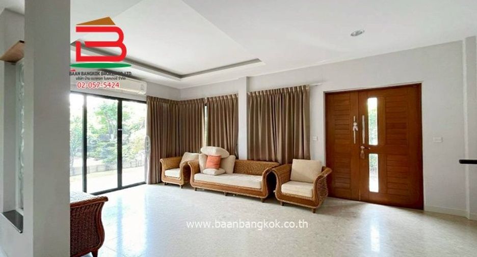 Haus zum Kauf mit 4 Zimmer in Mueang Nonthaburi, Nonthaburi