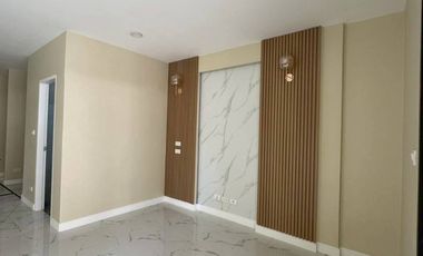 Casa adosada en venta de 2 habitaciones en Kathu, Phuket