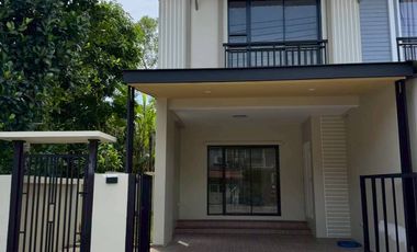 Casa adosada en venta de 2 habitaciones en Kathu, Phuket