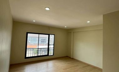 Casa adosada en venta de 2 habitaciones en Kathu, Phuket