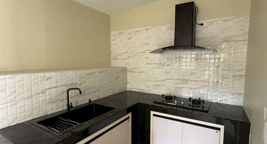 Casa adosada en venta de 2 habitaciones en Kathu, Phuket