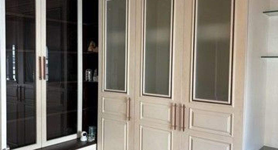 Haus zur Miete mit 3 Zimmer in Phasi Charoen, Bangkok