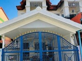 For rent 3 bedrooms townhouse in Bang Bua Thong, Nonthaburi