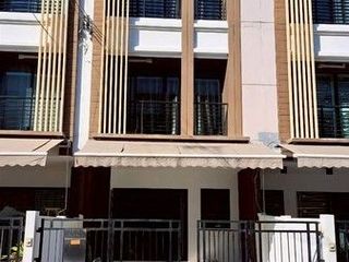 出租 3 卧室 独立屋 在 Phasi Charoen, 曼谷