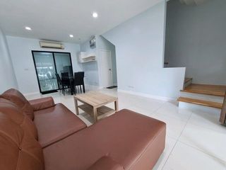 出租 3 卧室 独立屋 在 Phasi Charoen, 曼谷
