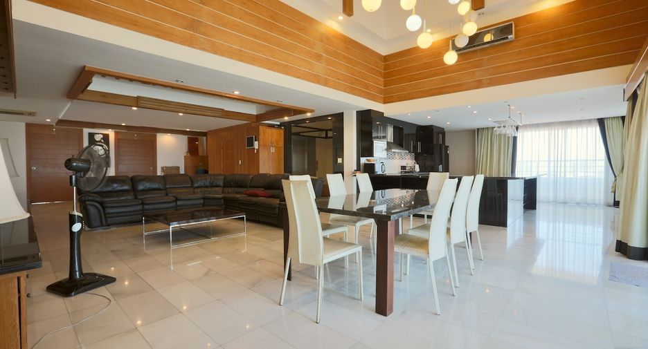 À vendre 5 chambres condo à Pratumnak, Pattaya