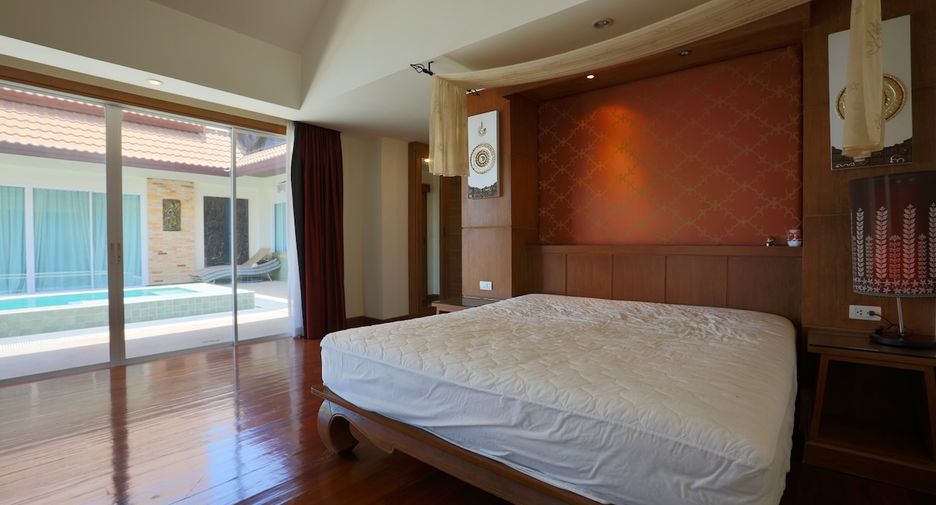 À vendre 5 chambres condo à Pratumnak, Pattaya