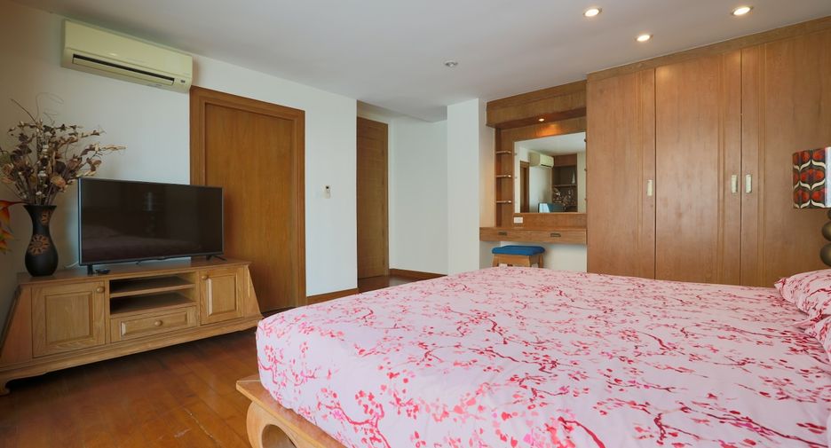 À vendre 5 chambres condo à Pratumnak, Pattaya