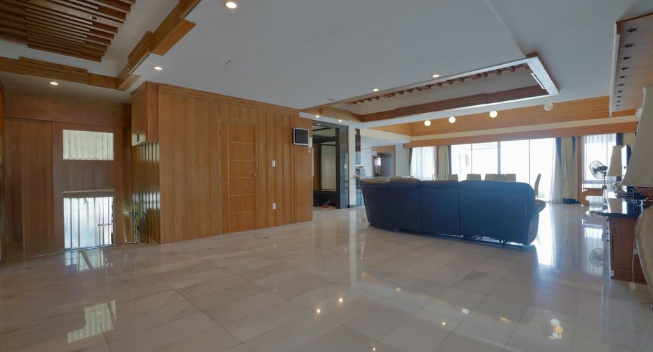 À vendre 5 chambres condo à Pratumnak, Pattaya