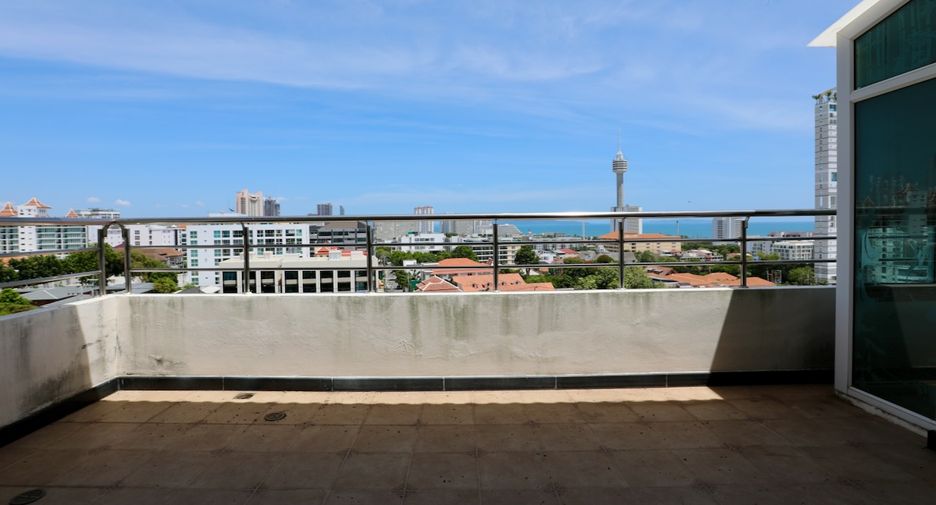 À vendre 5 chambres condo à Pratumnak, Pattaya